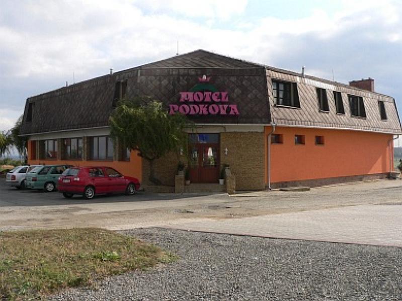 Klobouky u Brna Motel Podkova المظهر الخارجي الصورة